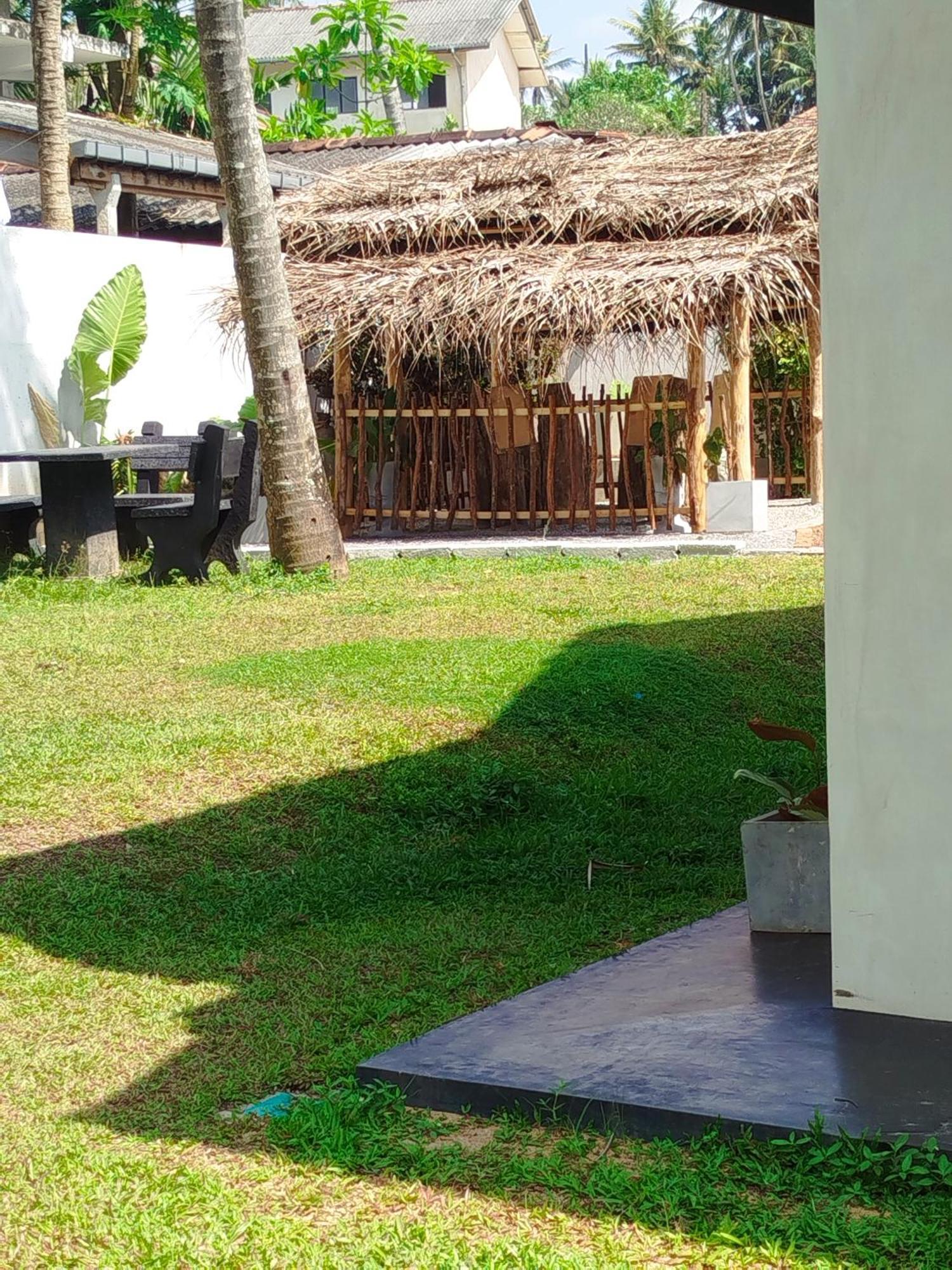 Villa Risithenmi Ahangama Extérieur photo
